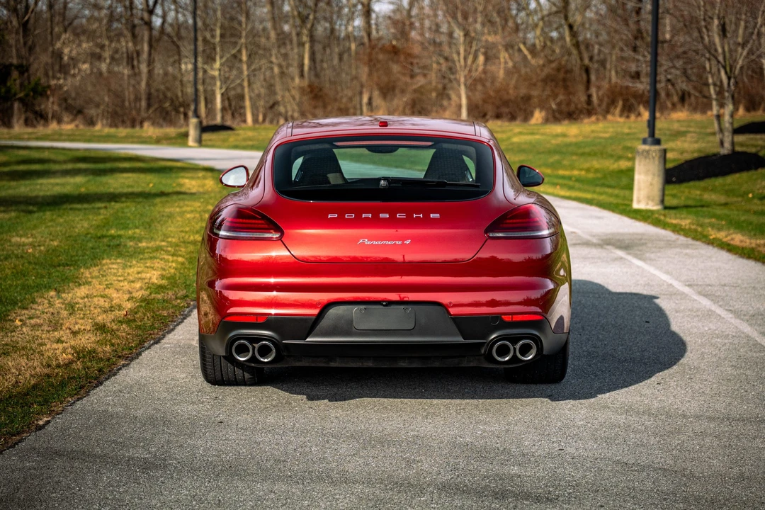 2015 Porsche 970 Panamera - Image 11 of 31