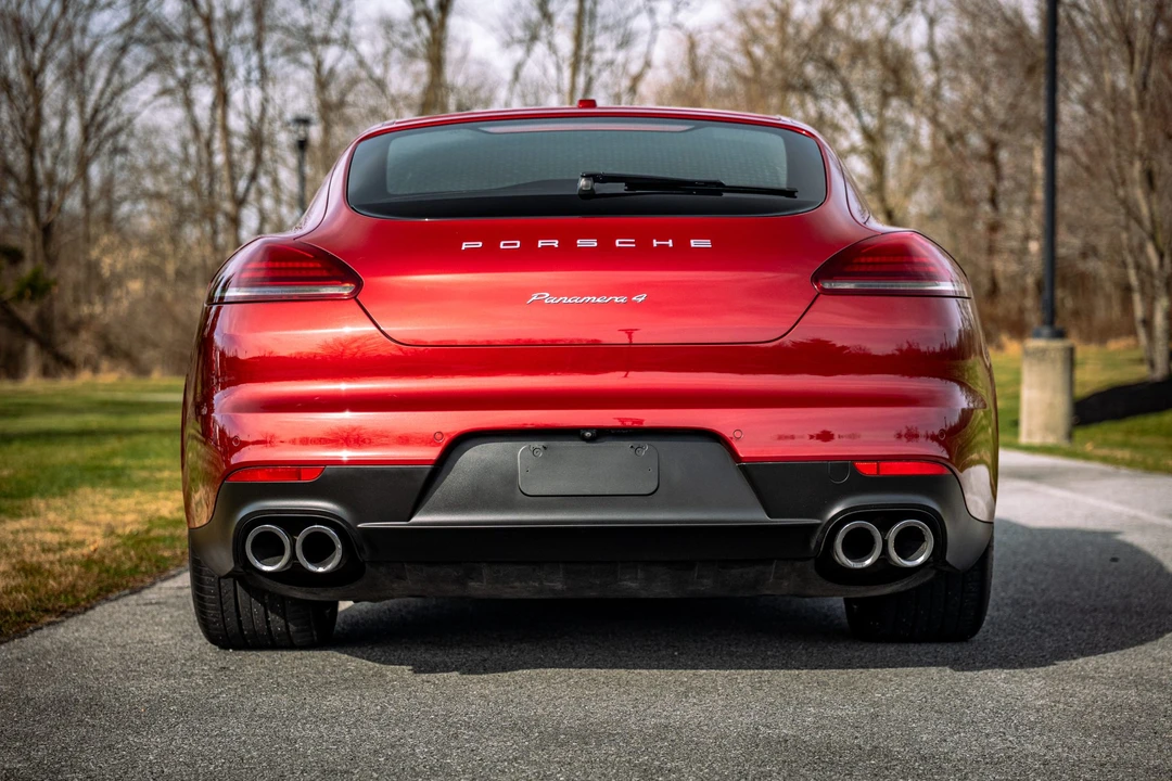 2015 Porsche 970 Panamera - Image 13 of 31