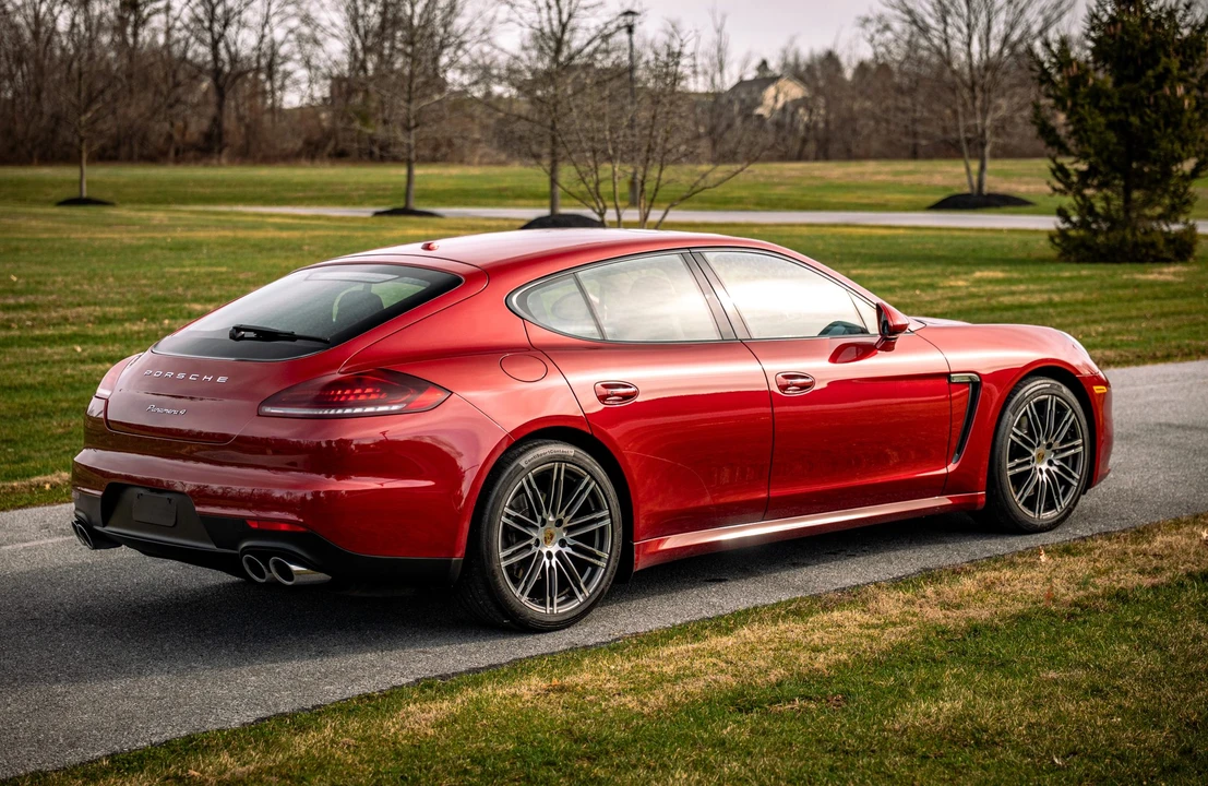 2015 Porsche 970 Panamera - Image 19 of 31
