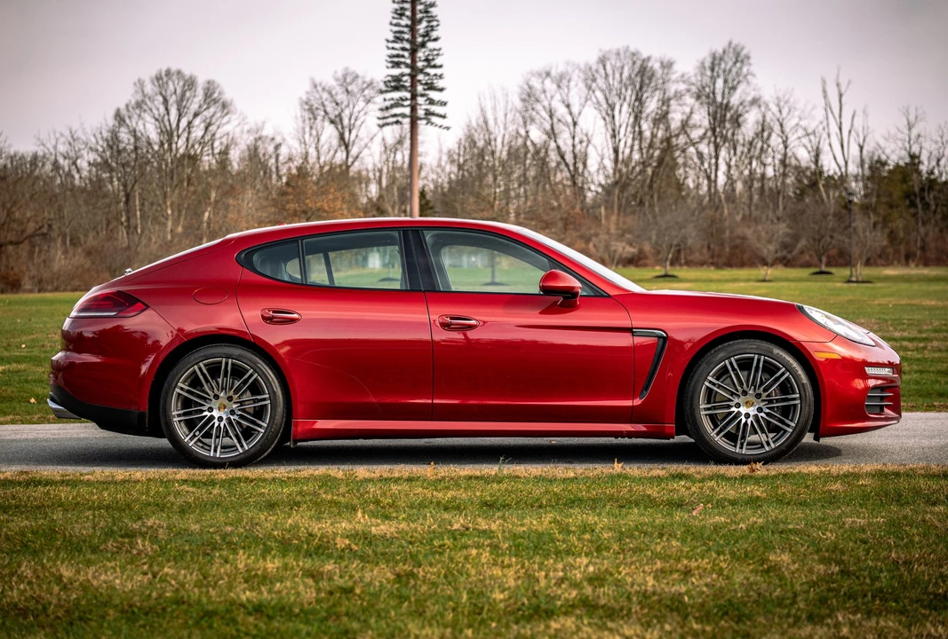 2015 Porsche 970 Panamera - Image 21 of 31
