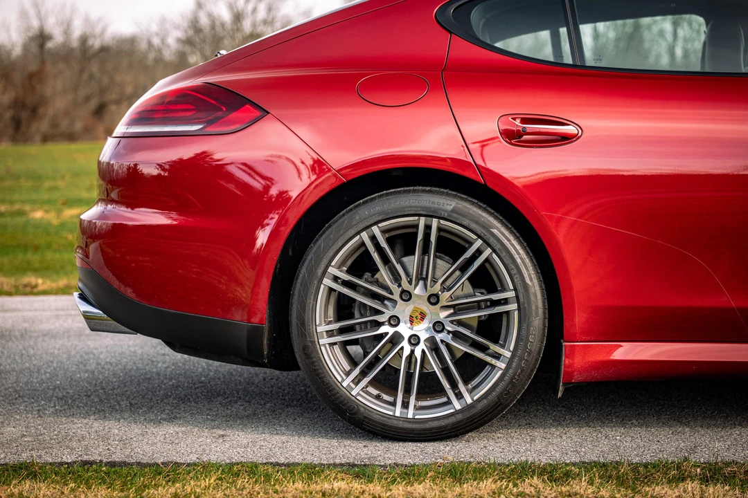 2015 Porsche 970 Panamera - Image 31 of 31
