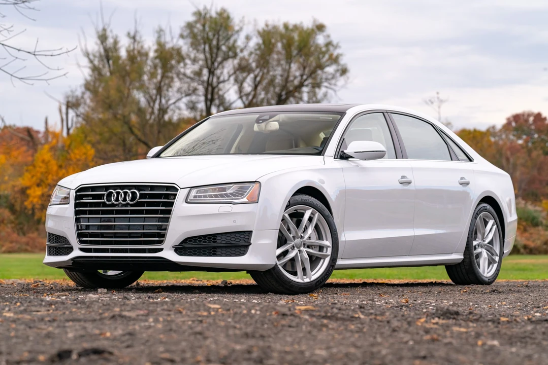 2017 Audi D4 A8 - Image 5 of 31