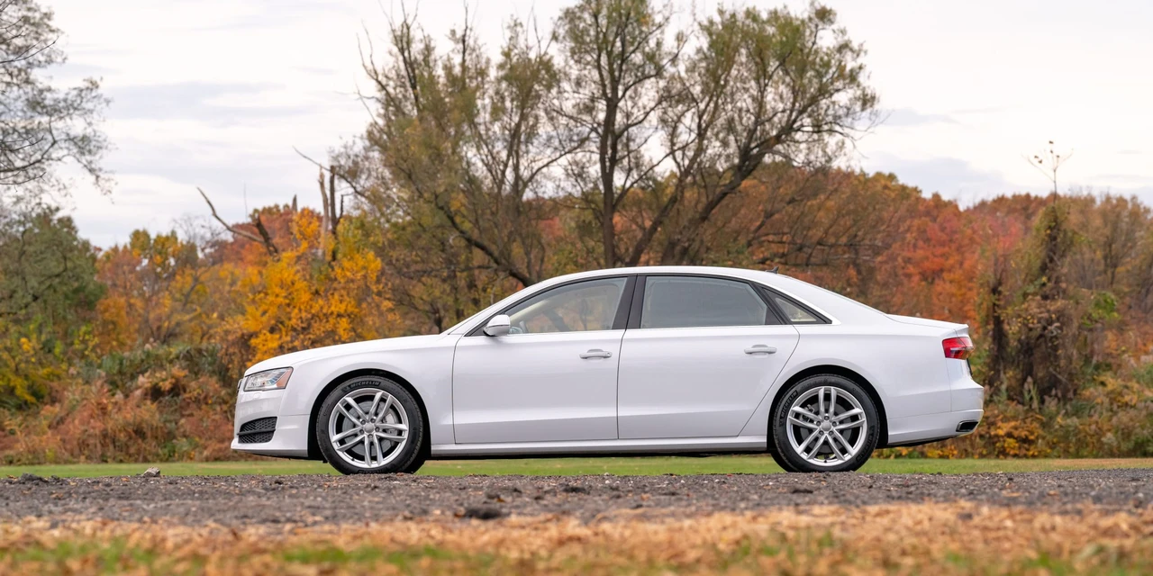 2017 Audi D4 A8 - Image 8 of 31