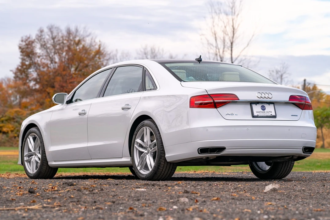 2017 Audi D4 A8 - Image 13 of 31