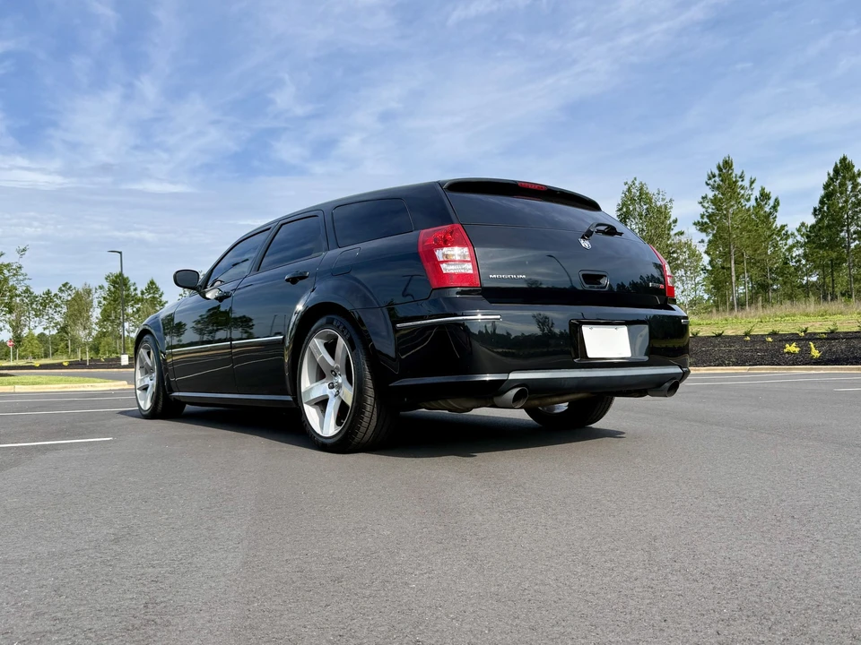 2006 Dodge Magnum SRT8 2nd Gen - Image 15 of 31