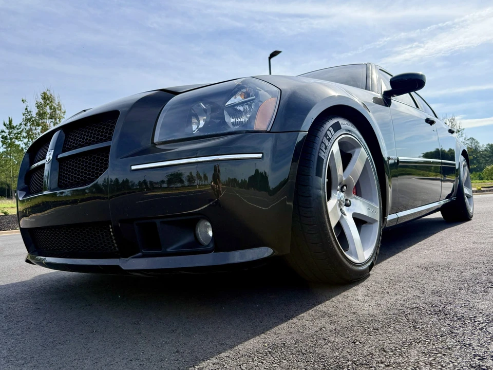 2006 Dodge Magnum SRT8 2nd Gen - Image 6 of 31
