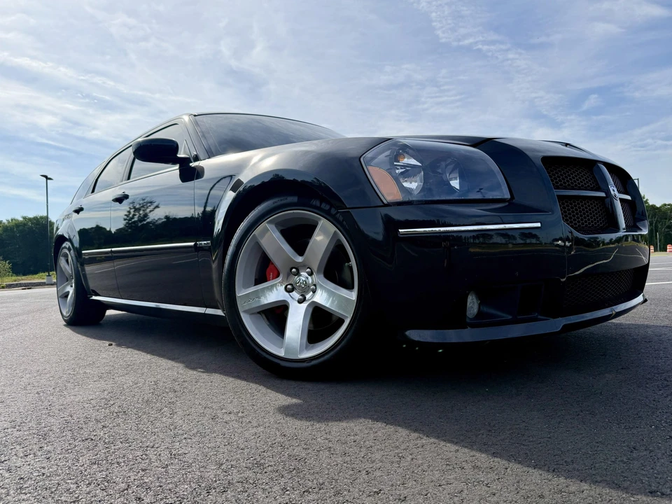 2006 Dodge Magnum SRT8 2nd Gen - Image 11 of 31