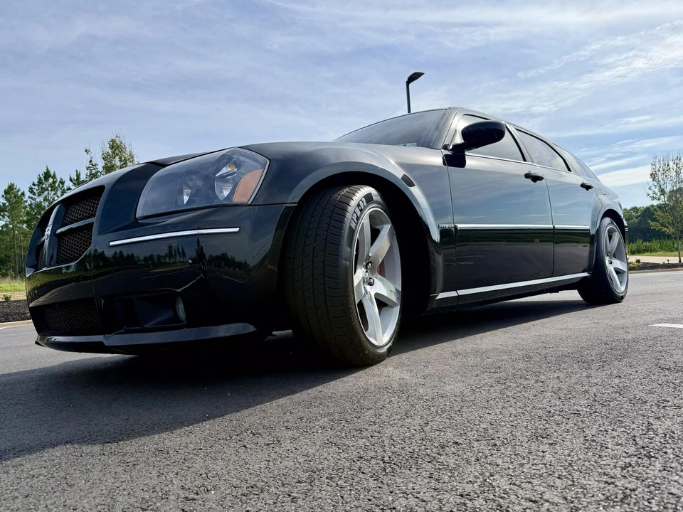 2006 Dodge Magnum SRT8 2nd Gen - Image 4 of 31