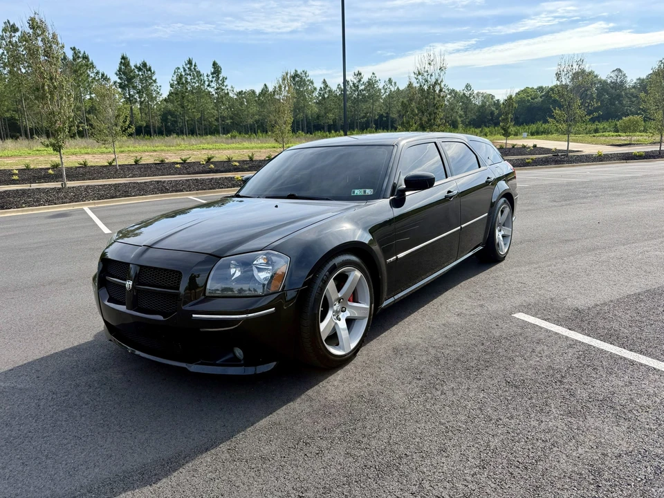 2006 Dodge Magnum SRT8 2nd Gen - Image 2 of 31
