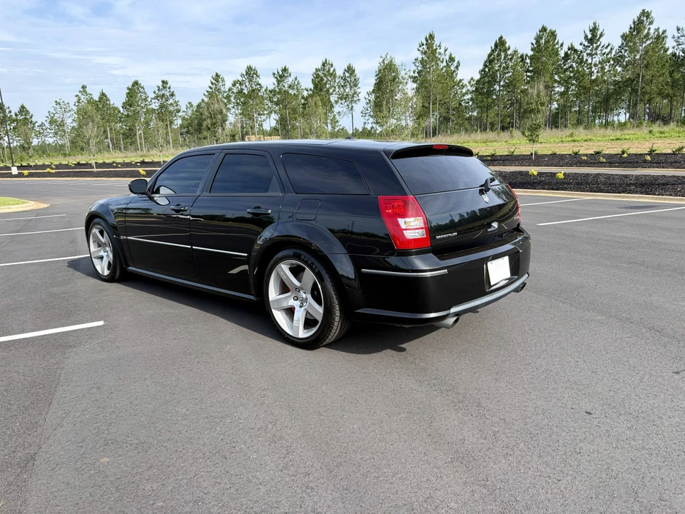 2006 Dodge Magnum SRT8 2nd Gen - Image 16 of 31