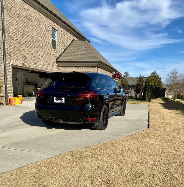 2013 Porsche 958 Cayenne GTS - Image 10 of 11