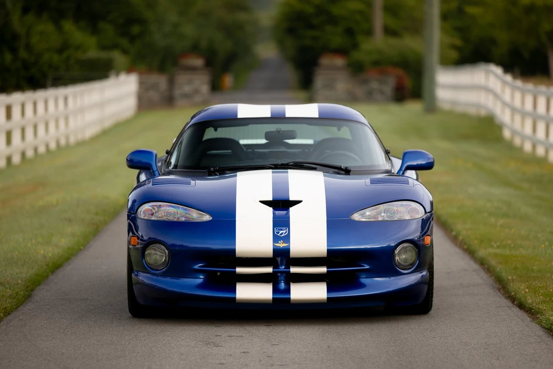 1996 Dodge Viper GTS 2nd Gen - Image 11 of 31