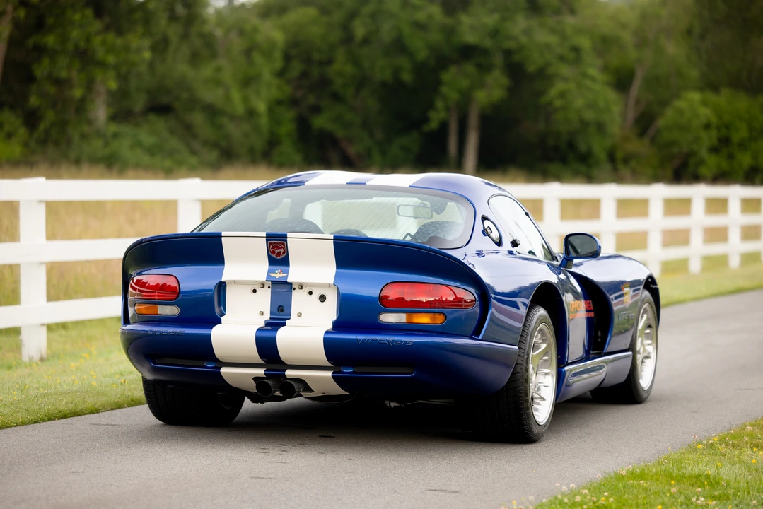1996 Dodge Viper GTS 2nd Gen - Image 20 of 31