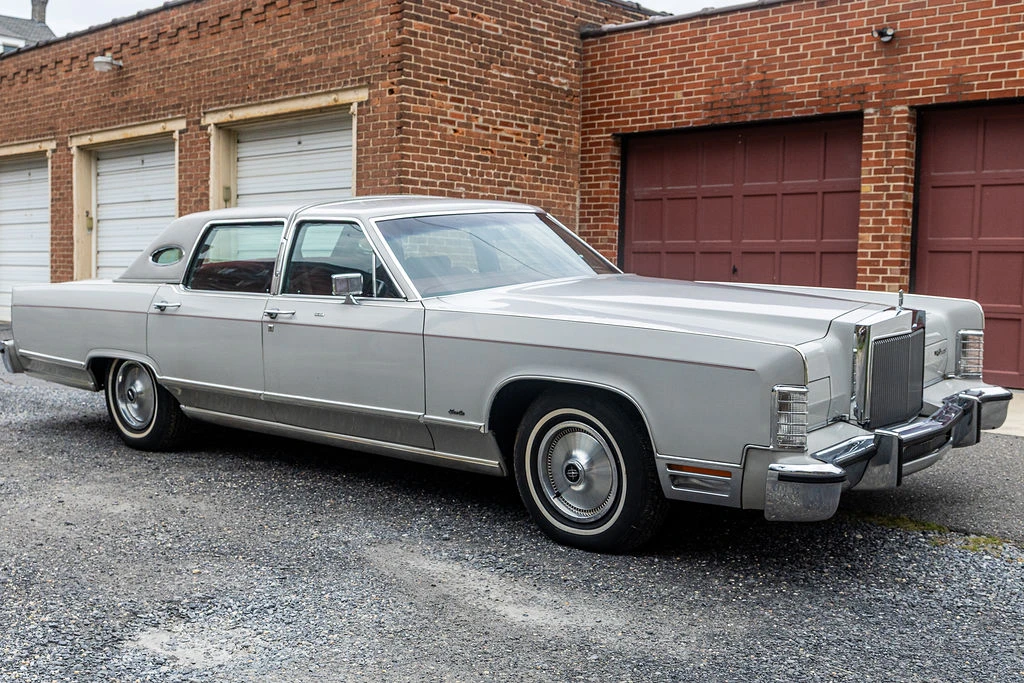 1979 Lincoln Town Car - Image 2 of 31