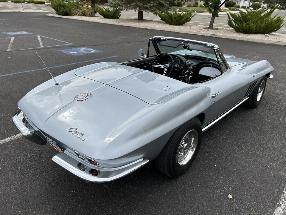 1965 Chevrolet Corvette C2 - Image 14 of 31