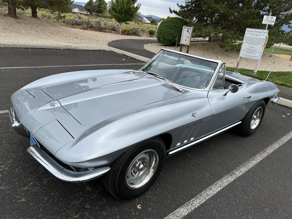 1965 Chevrolet Corvette C2 - Image 3 of 31