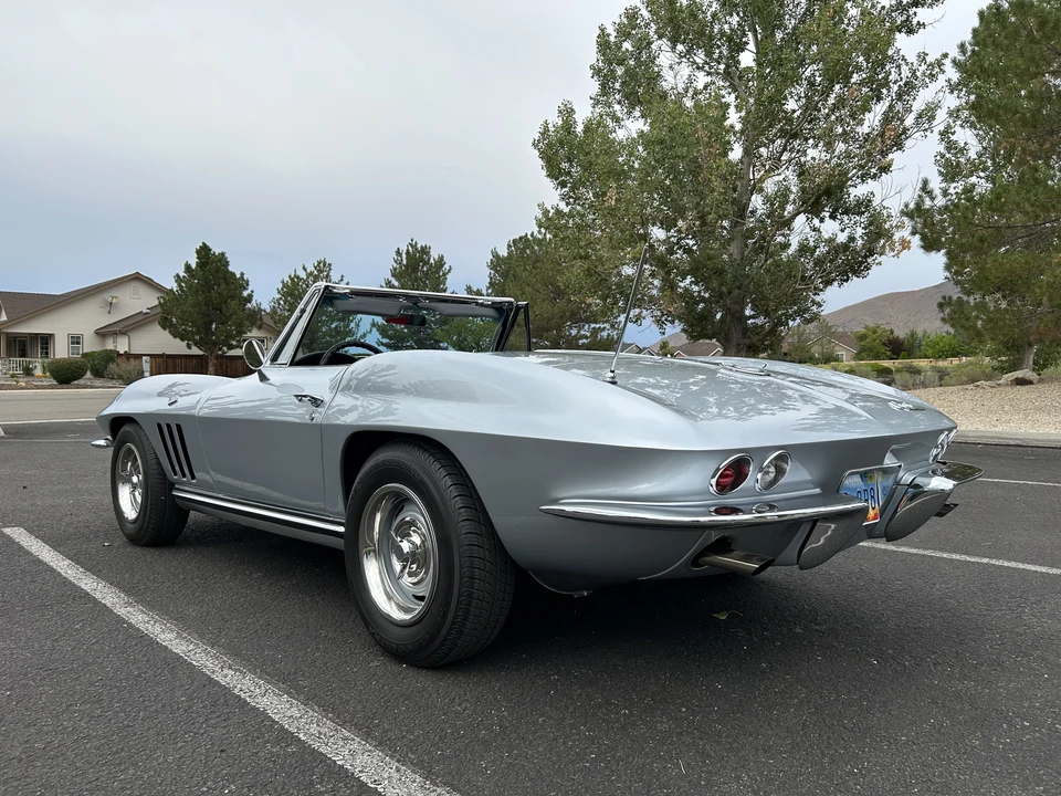 1965 Chevrolet Corvette C2 - Image 8 of 31
