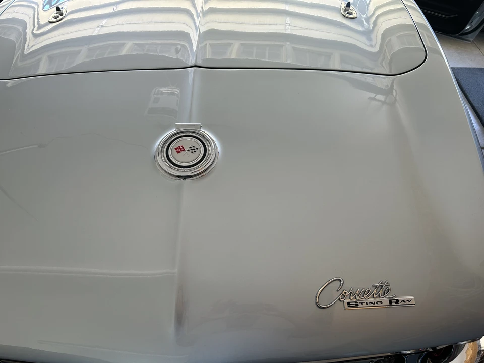 1965 Chevrolet Corvette C2 - Image 28 of 31