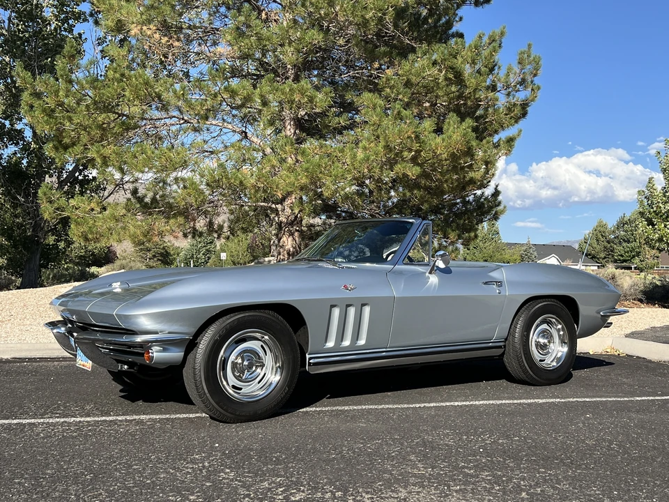 1965 Chevrolet Corvette C2 - Image 2 of 31
