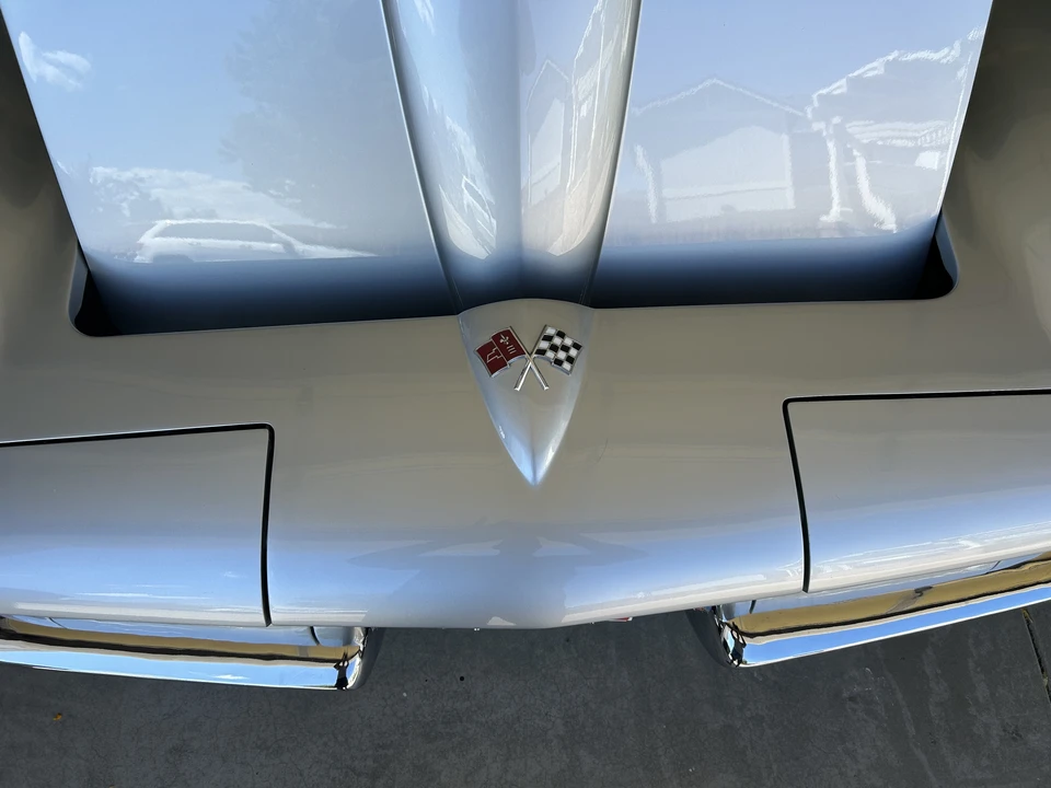 1965 Chevrolet Corvette C2 - Image 23 of 31