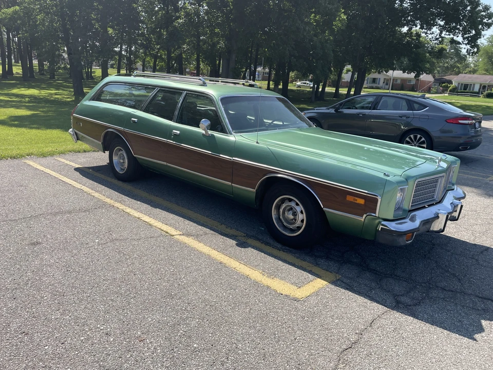1975 Dodge Coronet 5th Gen - Image 4 of 31