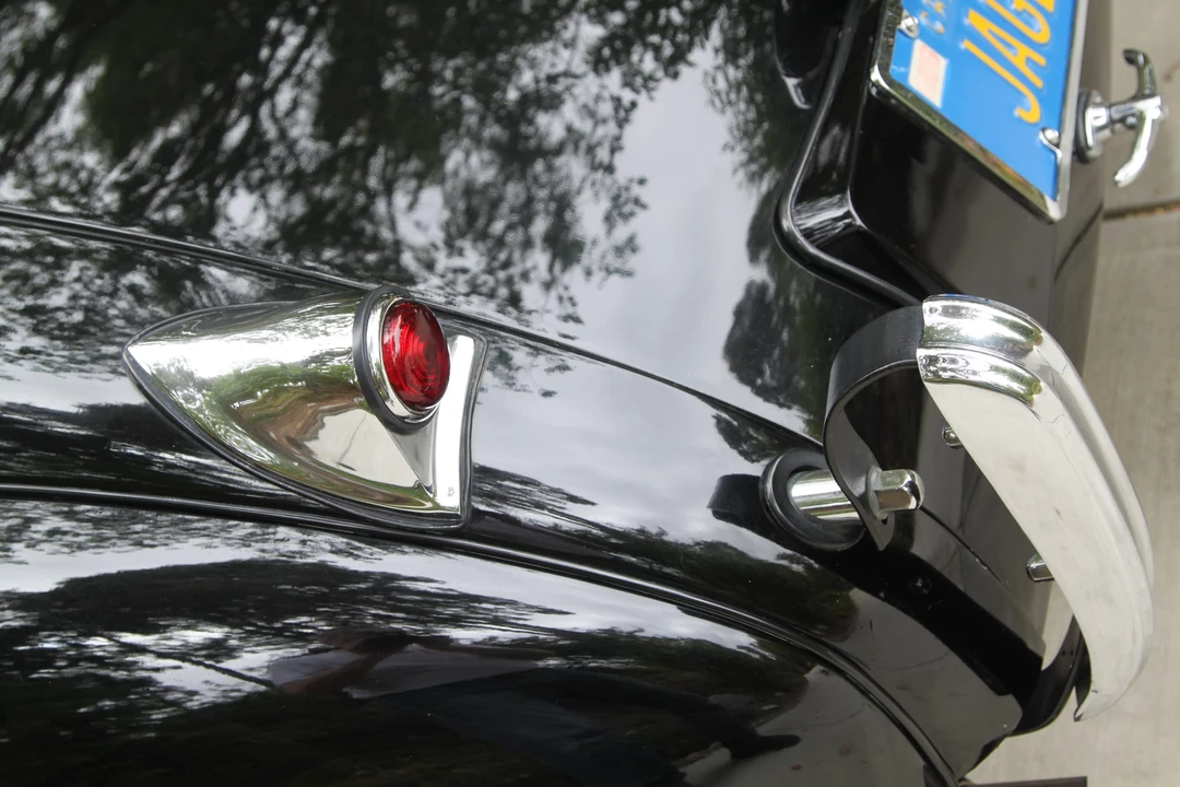 1953 Jaguar XK120 FHC Coupe - Image 22 of 31