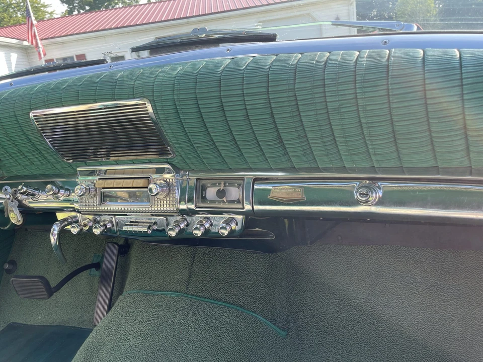 1953 Kaiser Darrin - Image 22 of 31
