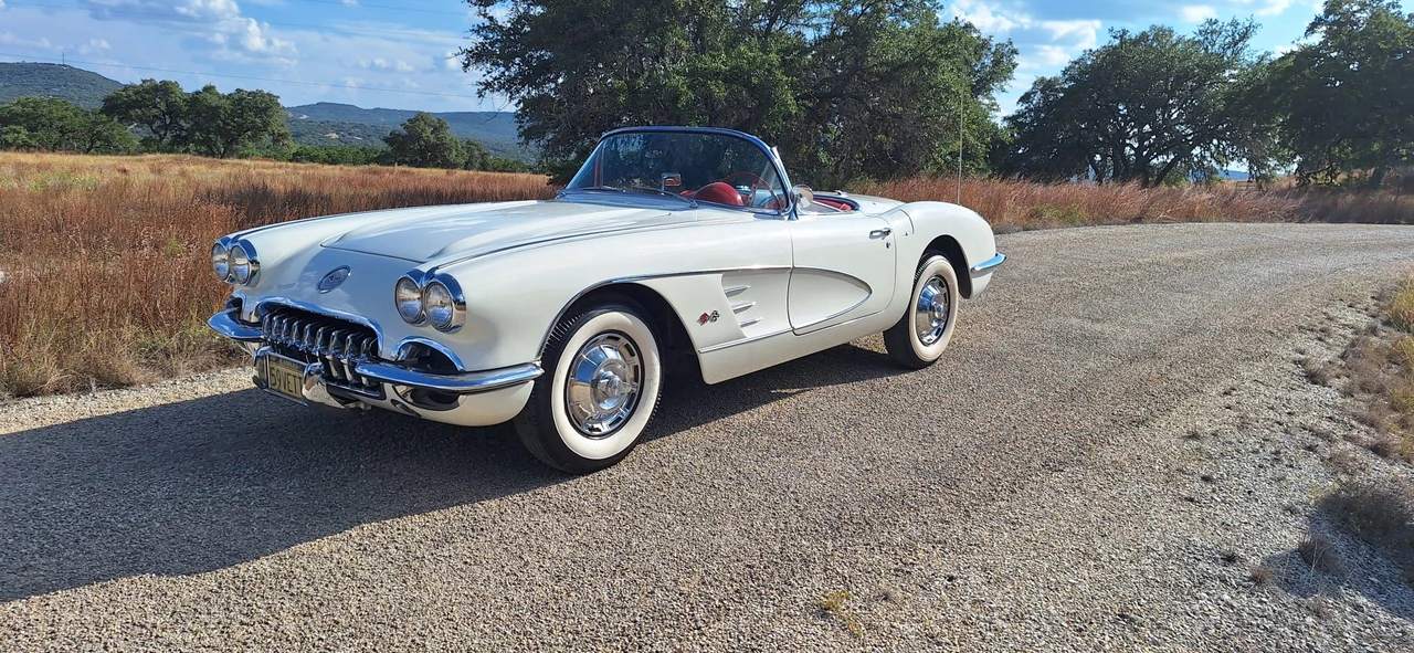 1959 Chevrolet Corvette C1 - Image 2 of 31
