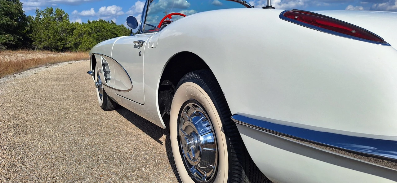 1959 Chevrolet Corvette C1 - Image 16 of 31