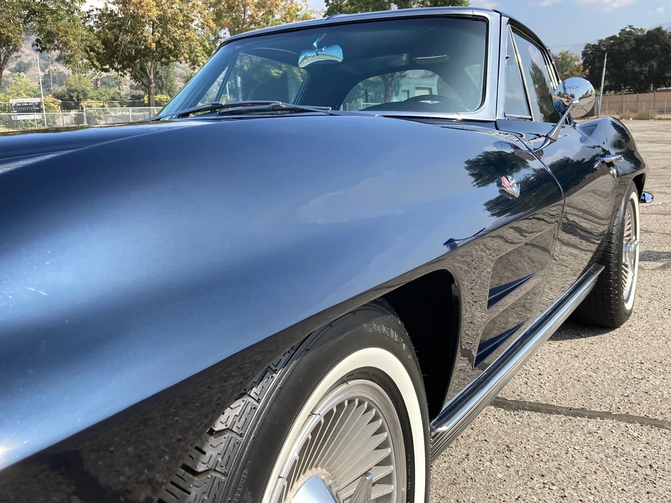 1963 Chevrolet Corvette C2 - Image 19 of 31