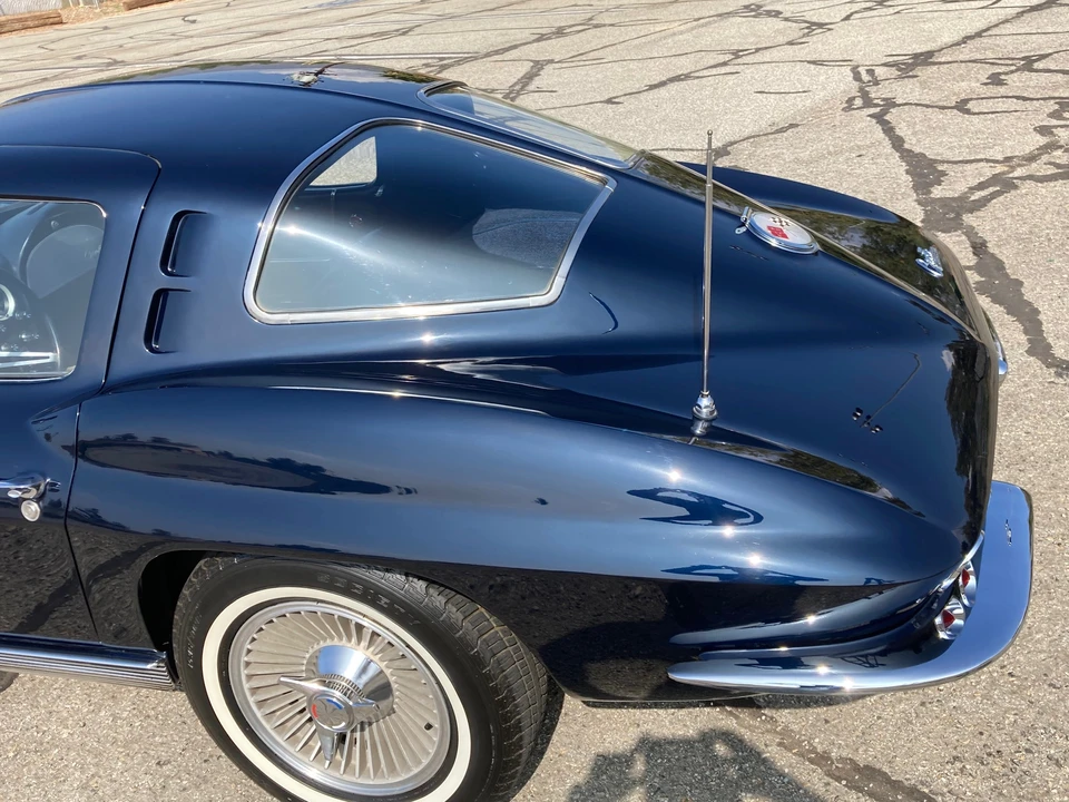 1963 Chevrolet Corvette C2 - Image 25 of 31