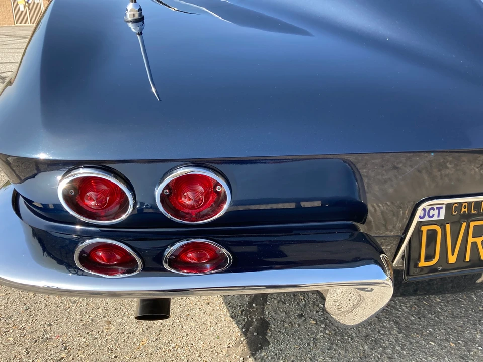 1963 Chevrolet Corvette C2 - Image 28 of 31
