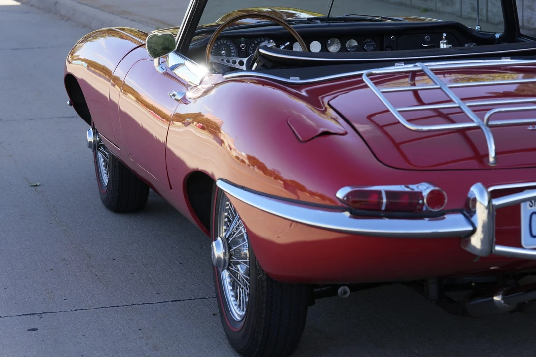 1968 Jaguar E-Type Series 1 - Image 30 of 31