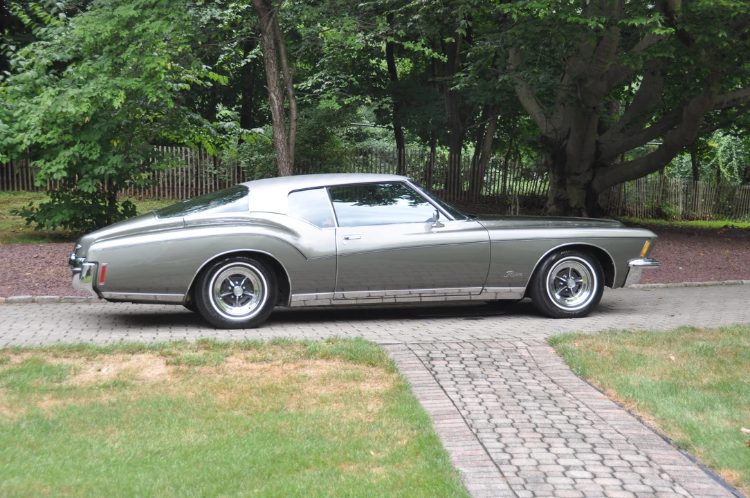 1972 Buick Riviera Boattail 3rd Gen - Image 11 of 31