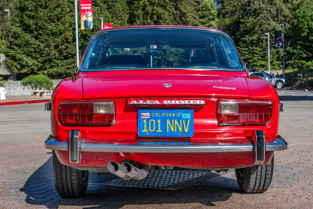 1974 Alfa Romeo 2000 GT Veloce - Image 9 of 31