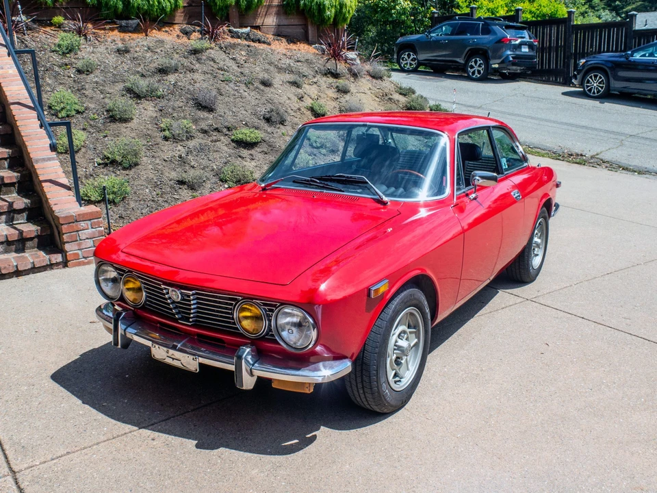 1974 Alfa Romeo 2000 GT Veloce - Image 23 of 31