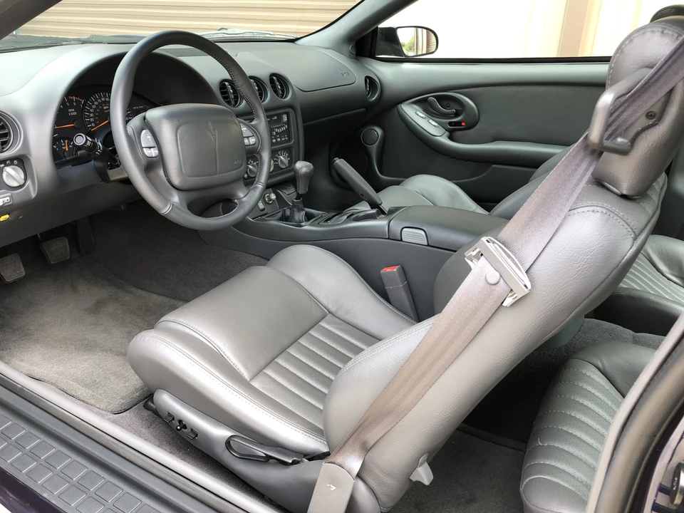 1999 Pontiac Firebird 4th Gen - Image 16 of 31