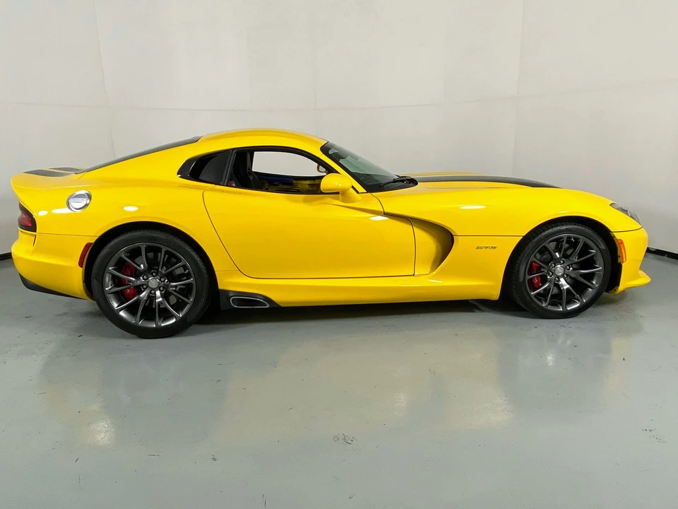 2013 Dodge Viper 5th Gen - Image 13 of 31