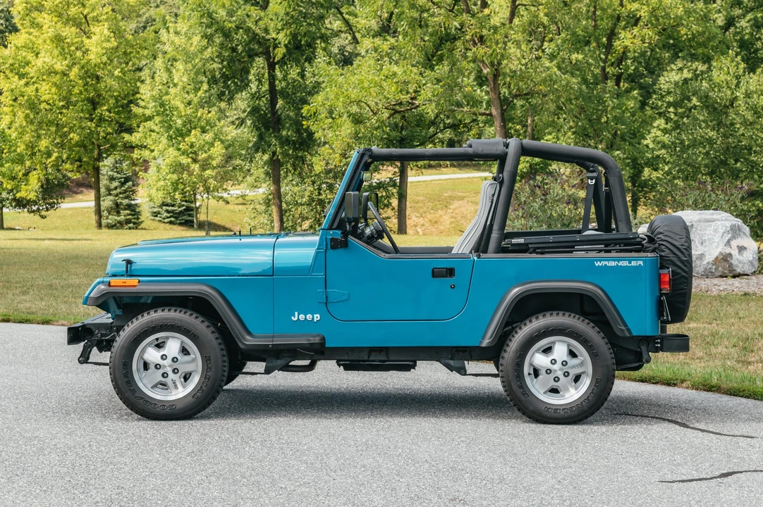 1993 Jeep YJ Wrangler - Image 18 of 31