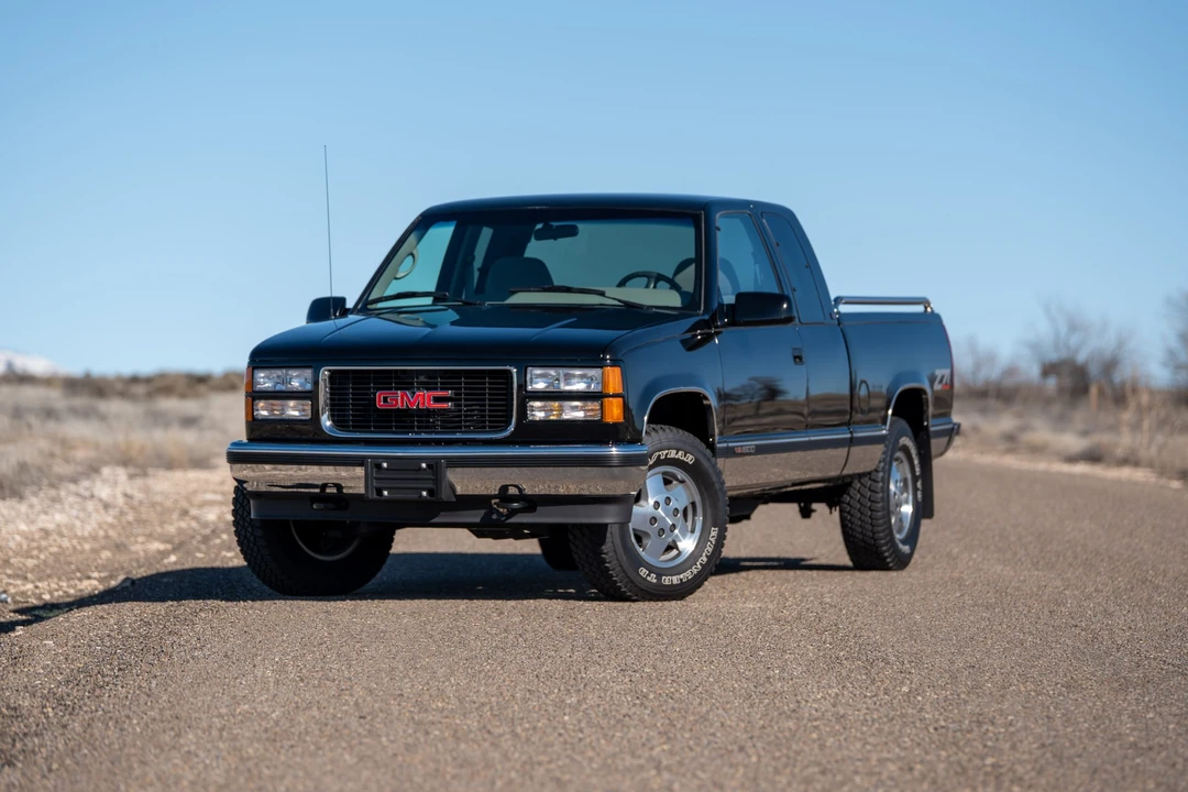 1995 GMC Sierra 1st Gen - Image 2 of 31