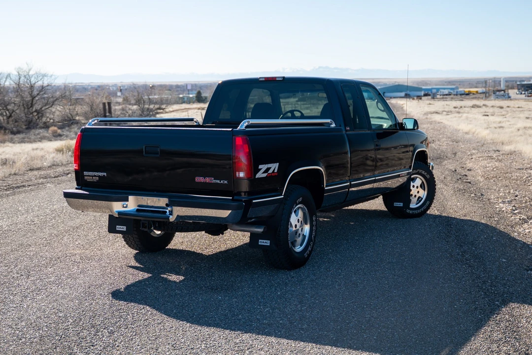 1995 GMC Sierra 1st Gen - Image 11 of 31