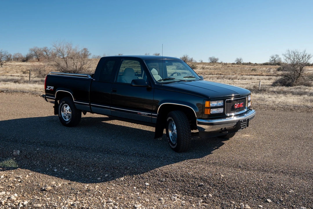 1995 GMC Sierra 1st Gen - Image 14 of 31