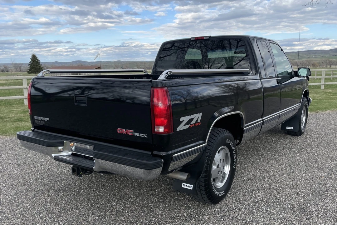 1995 GMC Sierra 1st Gen - Image 9 of 31