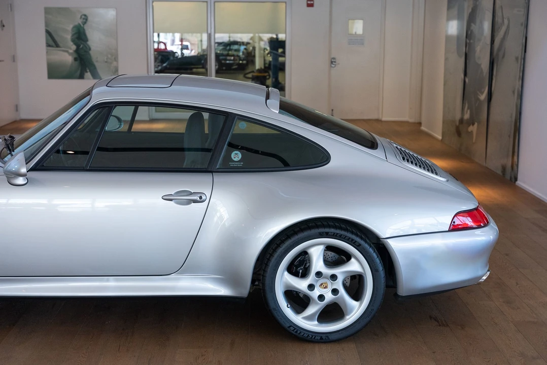 1998 Porsche 993 Carrera S - Image 26 of 31