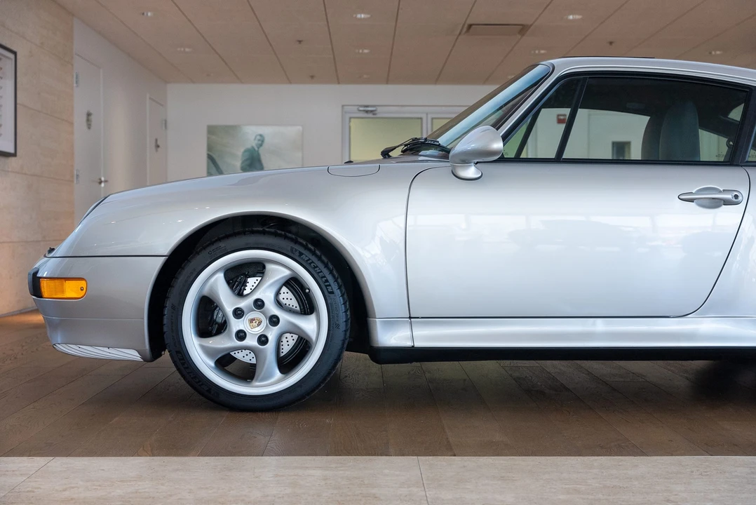 1998 Porsche 993 Carrera S - Image 23 of 31