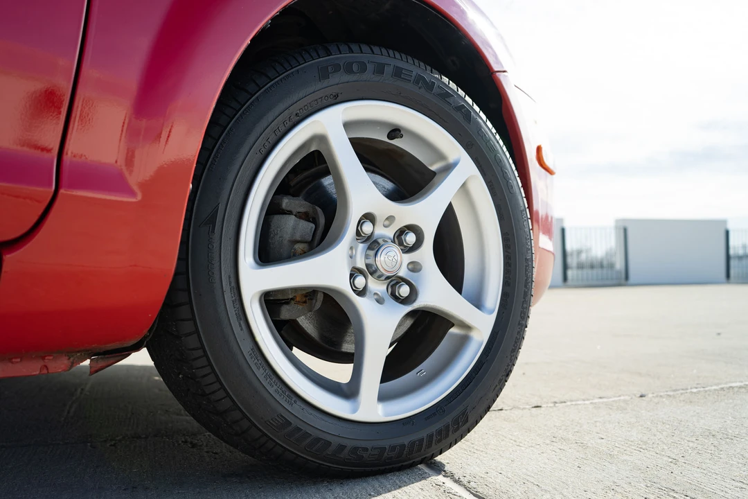 2001 Toyota MR2 Spyder/MR-S - Image 11 of 31