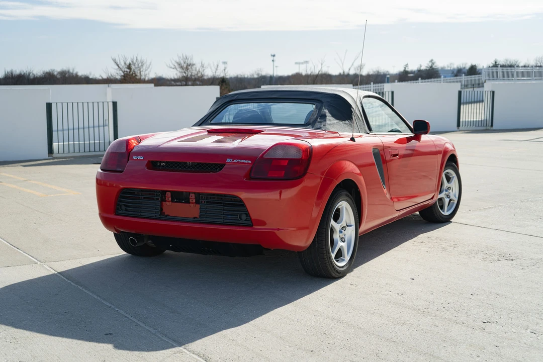 2001 Toyota MR2 Spyder/MR-S - Image 15 of 31