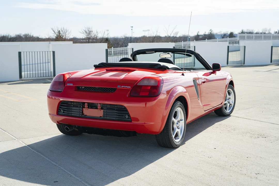 2001 Toyota MR2 Spyder/MR-S - Image 9 of 31