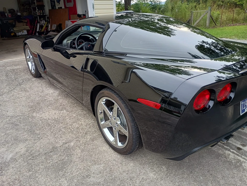 2005 Chevrolet Corvette C6 - Image 12 of 31