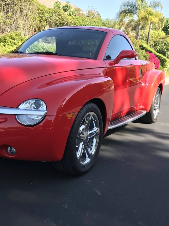 2005 Chevrolet SSR - Image 19 of 31